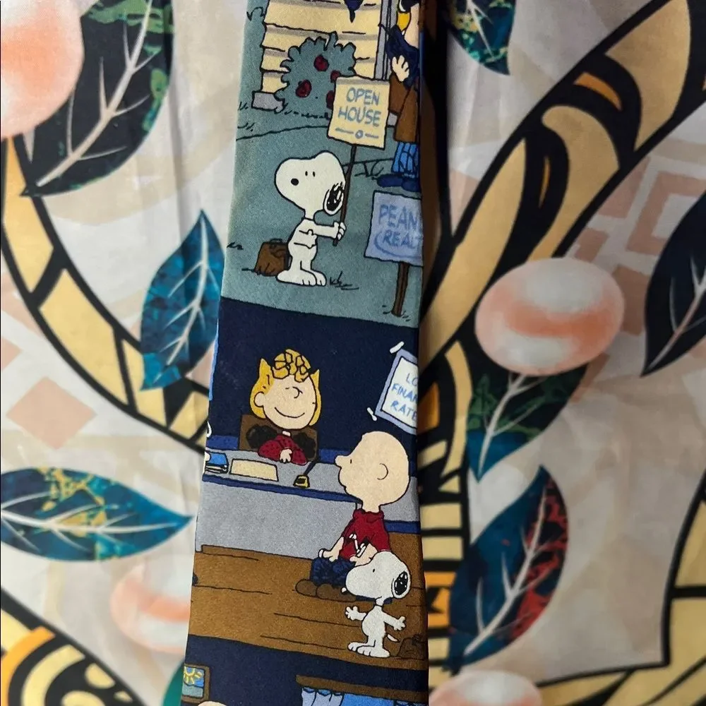 Vintage Peanuts Snoopy and Friends Mortgage Sweet Mortgage Silk Tie 4